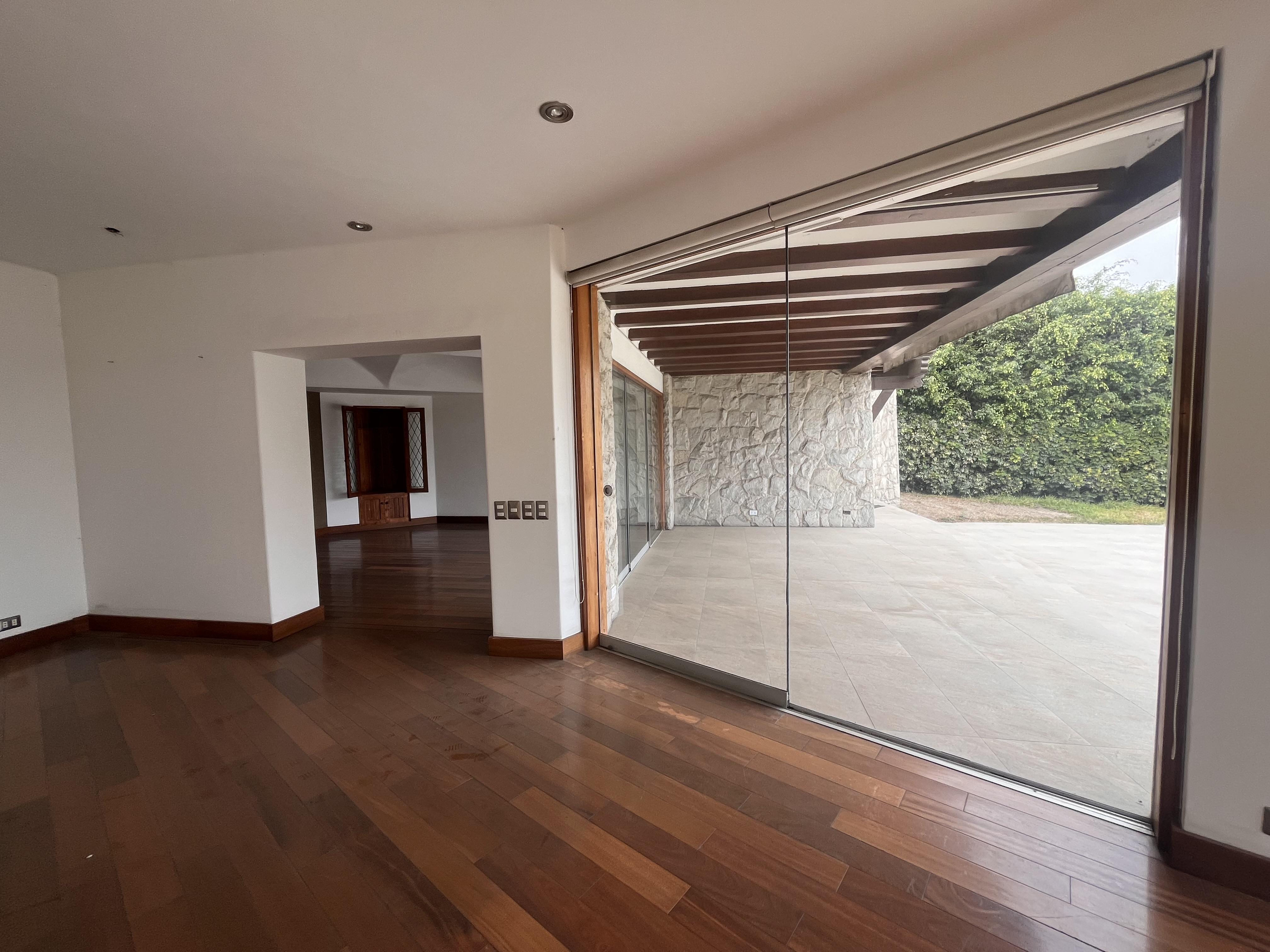 Property img