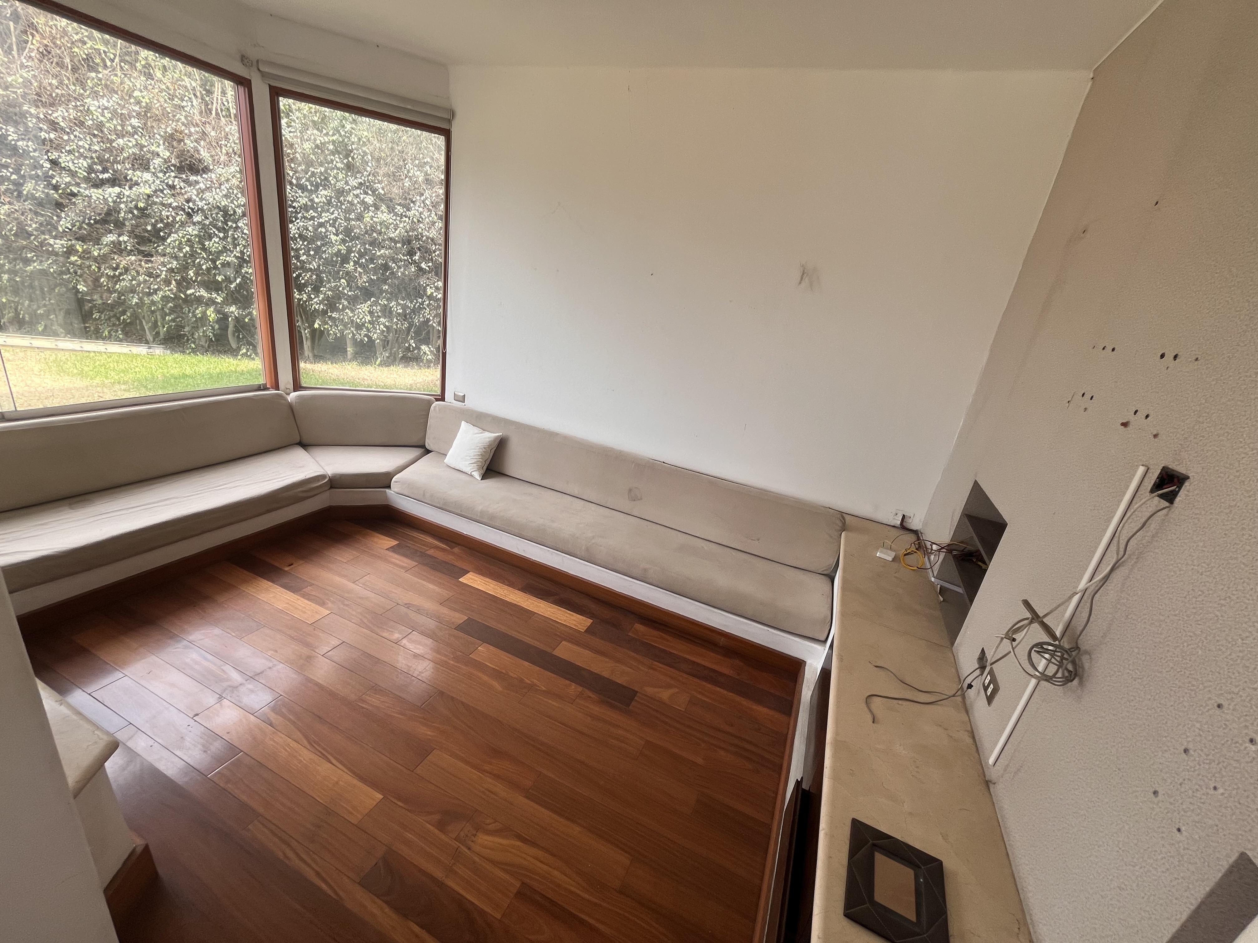 Property img