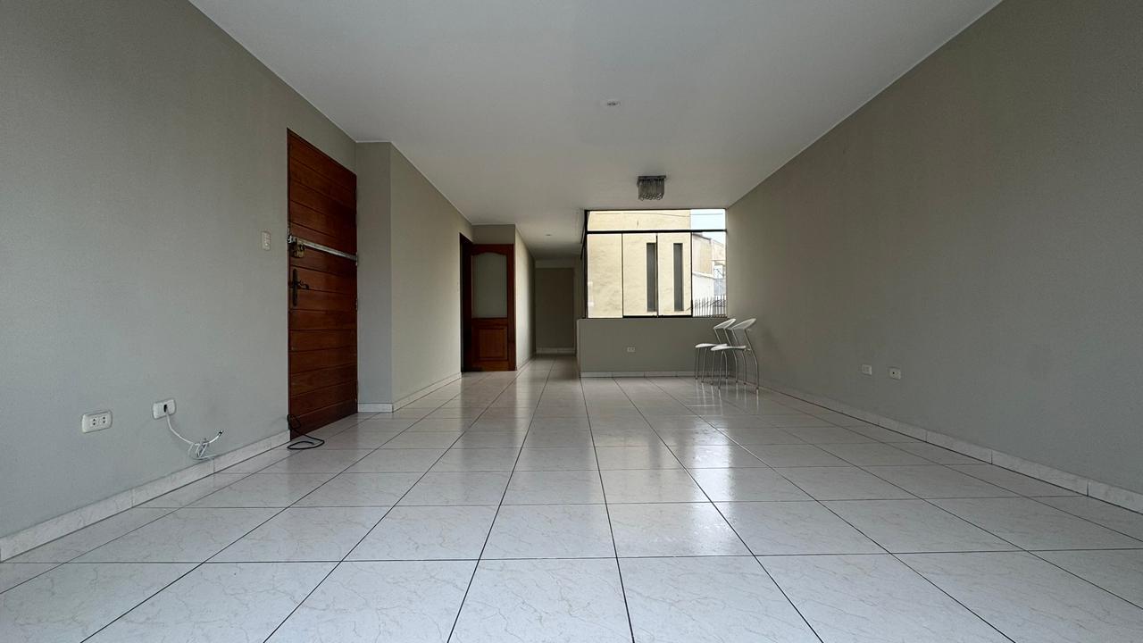 Mónica Ugaz Morán, Broker en Soft Homes Inmobiliaria Boutique